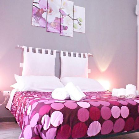 Like Family House Bed and Breakfast Rom Eksteriør billede
